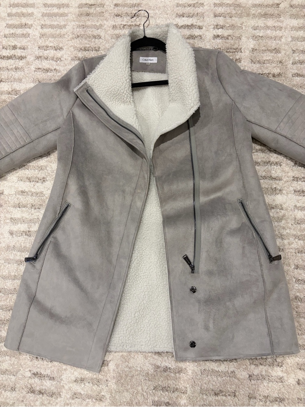 Calvin Klein Light Gray Suede-Look Sherpa Pea Coat Women’s . Excellent condtion!